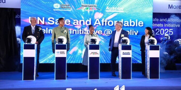 ผู้ว่าราชการจังหวัดชลบุรีเป็นประธานเปิดกิจกรรม “หมวกกันน็อกที่ปลอดภัยและเข้าถึงได้” ณ บริษัทออโตลิฟ ประเทศไทย จำกัด