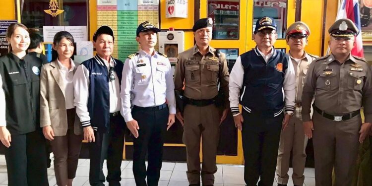 วุฒิสภาลงพื้นที่สมุทรสาคร ถกแนวทางยกระดับความปลอดภัยนักท่องเที่ยว – เร่งแก้จุดเสี่ยงถนนพระราม 2