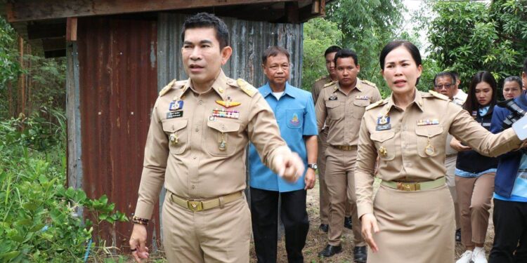 มูลนิธิราชประชานุเคราะห์ฯ มอบสิ่งของพระราชทานแก่ผู้ประสบอัคคีภัย ในพื้นที่ตำบลหนองปลิง อำเภอเลาขวัญ จังหวัดกาญจนบุรี