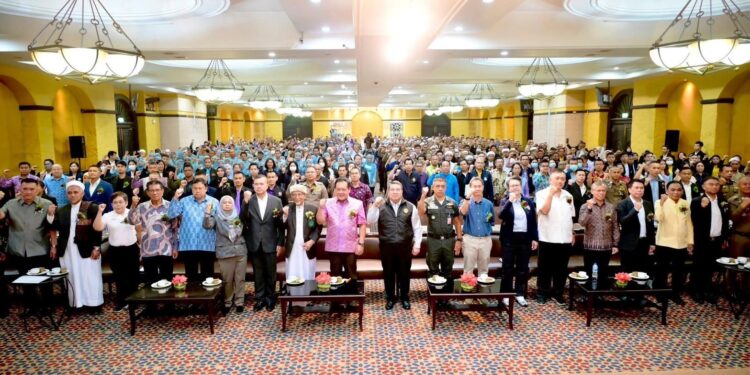 รมว.ยุติธรรม ผนึกพลังมวลชนร่วมหน่วยงานรัฐ เดินหน้าประกาศวาระควบคุมพืชกระท่อมในทางที่ผิดพื้นที่ชายแดนใต้ หวังสำเร็จเป็นรูปธรรมใน 120 วัน