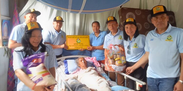 พบ… ตำรวจสร้างบ้านใหม่แทนบ้านเก่าที่พังฟรีๆในชุมชนเพียงแค่ให้คนดีแต่ยากจนยันทำกิน “ไม่ยุ่งเกี่ยวยาเสพติด” โครงการดำเนินงานชุมชนยั่งยืนเพื่อแก้ไขปัญหายาเสพติด “สร้างขวัญและกำลังใจ” นอกจากภารกิจการเยียวยารักษา การให้โอกาส และ ป้องกันจับกุม