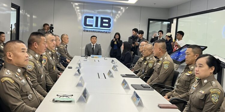 “ทวี สอดส่อง” นำทีมผู้บริหารสัญจรเยือนกรมคุมประพฤติ เปิดนิทรรศการ TO BE 1 TOGETHER