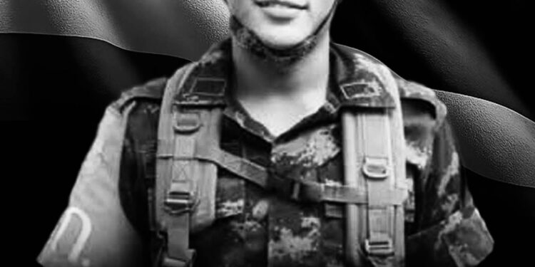 สดุดีวีรชน” แม่ทัพภาคที่ 4 ส่งร่างทหารกล้า เสียชีวิตจากเหตุการณ์คนร้ายลอบยิง ชป.จรยุทธ์ ในพื้นที่ บ.วังหิน อ.บันนังสตา จ.ยะลา กลับสู่บ้านเกิด จ.ภูเก็ต