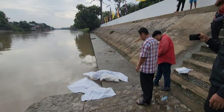 แอบเล่นน้ำเณร 2 รูป จมหายในแม่น้ำเจ้าพระยา ขึ้นอืด ลอยกลางแม่น้ำ
