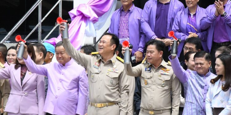 นนทบุรี-กิจกรรม “Big Cleaning Day” เฉลิมพระเกียรติสมเด็จพระนางเจ้าฯ พระบรมราชินี