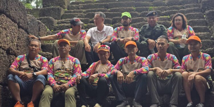 บิณฑ์-เอกพันธ์ ร่วมเป็นตัวแทนคนไทยมอบสิ่งของส่งกำลังใจให้ทหารที่ประสาทตาเมืองธม