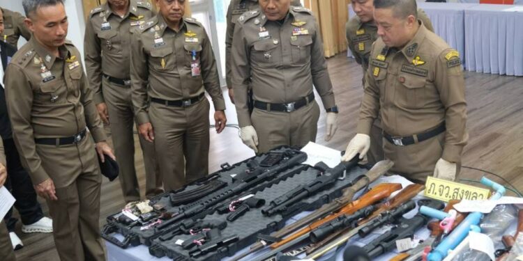 ” บิ๊กอ้อ ” เดินทางมาร่วมปฏิบัติการ “จัดระเบียบ กระชับพื้นที่ เข้าตีทรชน” พื้นที่ตำรวจภูธรภาค 9