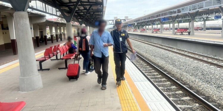 จับกุมลุงลักทรัพย์นายจ้าง ก่อเหตุลักทรัพย์มาแล้วกว่า 5 คดี