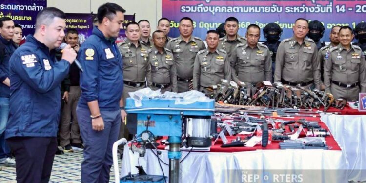 “ผบ.ต่าย” แถลงผลยุทธการ ’ปิดเมือง สยบโจร โค่นอิทธิพล‘ ระดมกวาดล้างอาวุธปืน 7 วัน เดือนมิถุนายน ยึดอาวุธปืนได้กว่า 4 พันกระบอก จับผู้ต้องหาตามหมายจับได้เกือบหมื่น