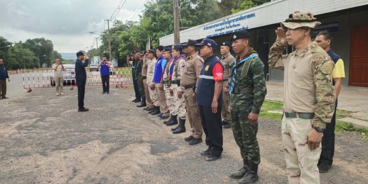 รองผู้ว่าราชการจังหวัดศรีสะเกษ ลงพื้นที่ตรวจเยี่ยมด่านชายแดนถาวรช่องสะงำ หลังปรับเปลี่ยนมาตรการเปิดด่าน      วันที่ 8 มิถุนายน 2565