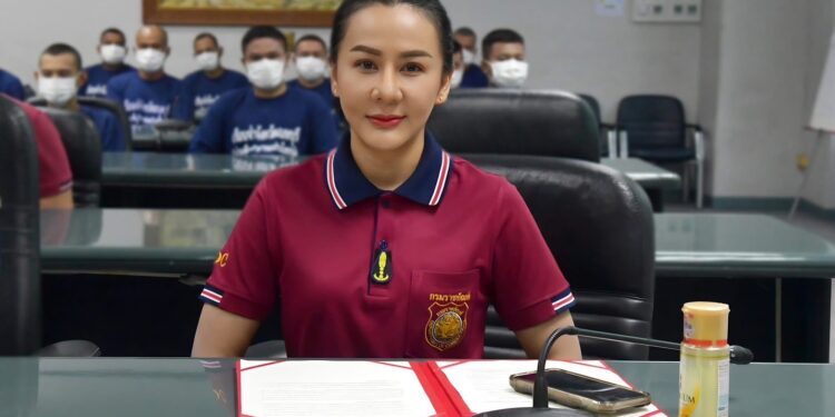 รองโฆษกราชทัณฑ์ เผย “ณฐพร-ลูกชาย” ฝากขังเรือนจำพิเศษกรุงเทพฯ พบมีโรคประจำตัวตามวัย อยู่แดนกักโรคห้องเดียวกัน อายุเยอะทั้งคู่ให้อยู่ช่วยดูแลกัน