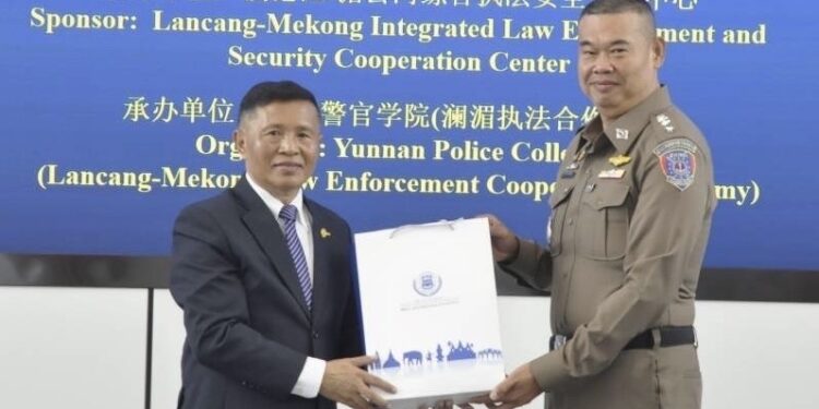 ผบ.ตร. ยืนยันการข่าวยังไม่พบมือที่ 3 ป่วนม็อบ แต่จัดแผน-กำลังเฝ้าระวัง ส่วนจะยืดเยื้อหรือไม่ ขอประเมินเป็นครั้งๆ