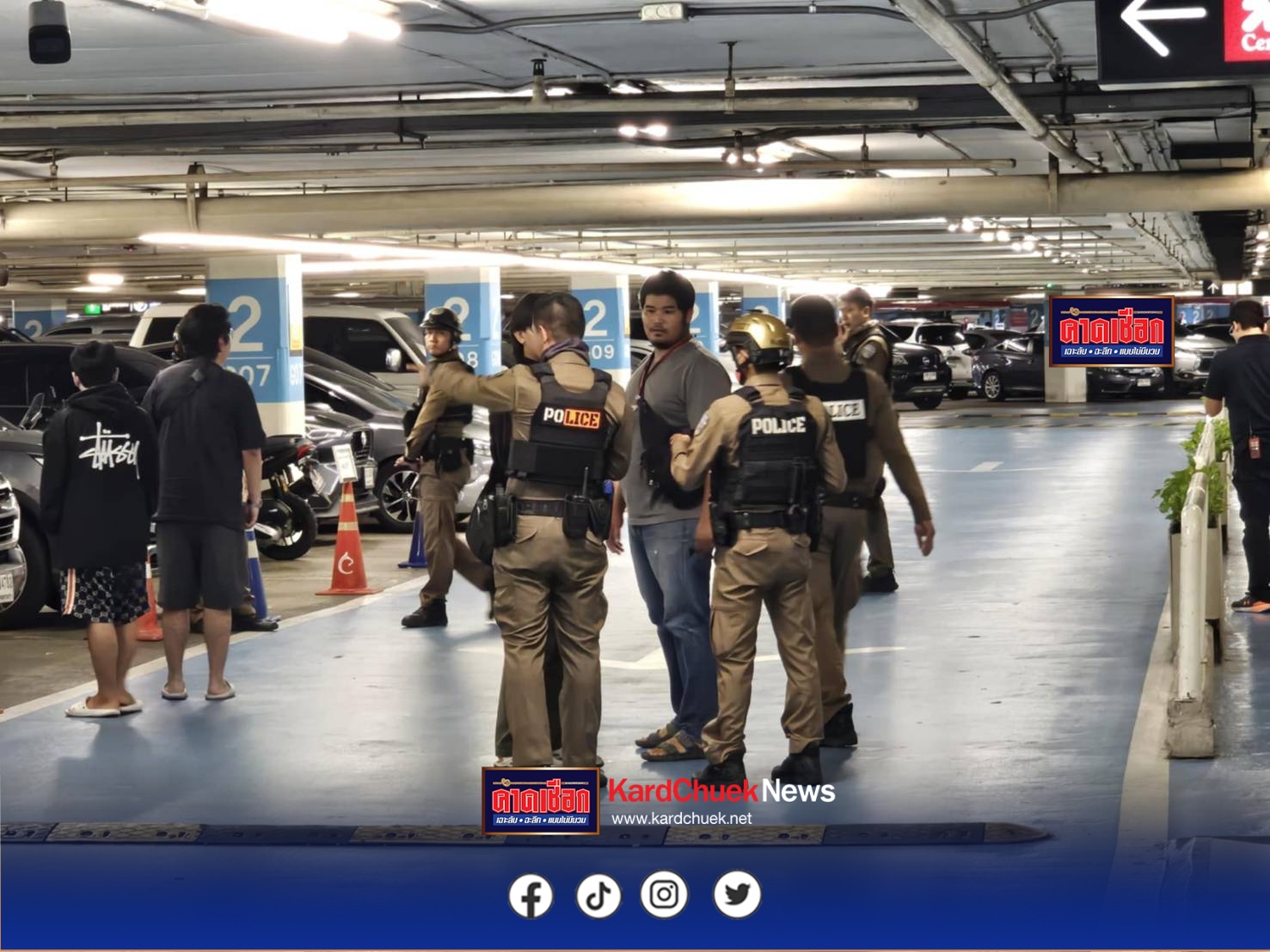 ล่าแก๊งตุ๋นหลอกขายเงินคริปโต ชักปืน-มีดปล้นขู่ฆ่า ก่อนชิงเงินสด 3.4 ล้านบาท ห้างดังกลางกรุง ซิ่งเก๋งเผ่นหนี ด้าน ‘ผบช.น.’ ลั่น รู้ตัวคนร้ายแล้ว เร่งออกหมายจับ