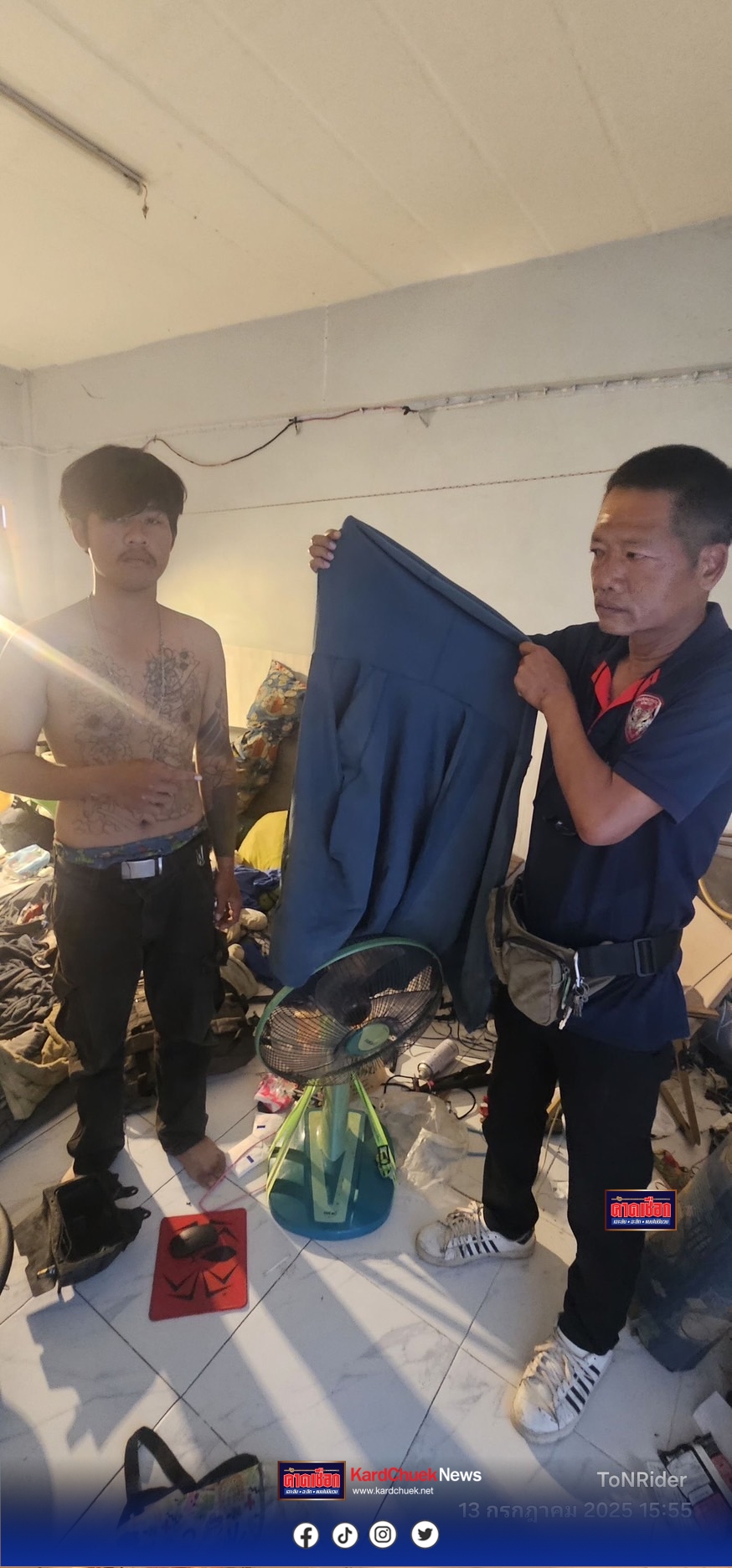 นนทบุรี วงจรปิด ตร.รวบโจรคู่รักวัยรุ่น ตกงานคิดสั้นบุกงัดร้าน “พี่ดำทอมโสด” ขโมยน้ำหอมพี่ดำทอมโสด2ขวด เจอแจ้งข้อหาหนักสารภาพไม่มีเงินกินข้าว