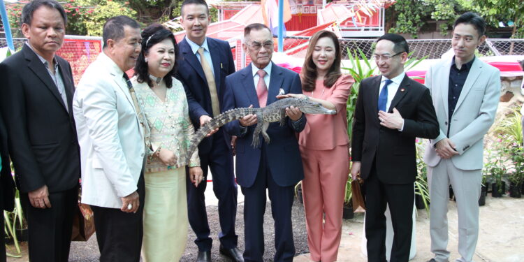 สมุทรปราการ ฟาร์มจระเข้ฯทำพิธีเปิดศาลา100ปี ชาติกาลคุณพ่ออุทัย ยังประภากร