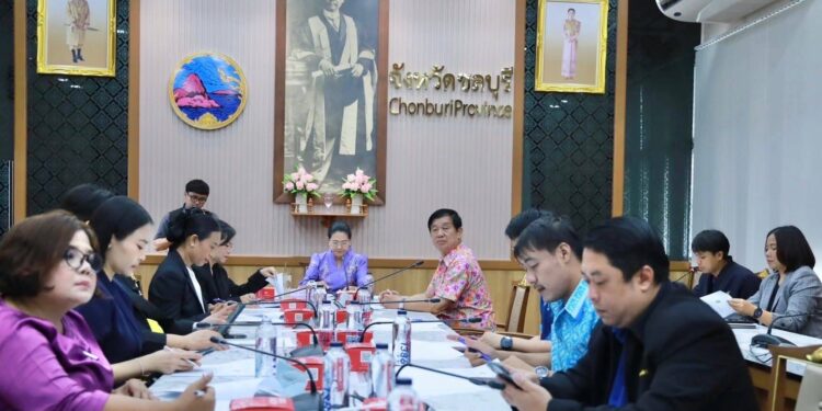 ชลบุรีผนึกกำลังหน่วยงานรัฐ ภาคเอกชน สถานศึกษาเดินหน้าขับเคลื่อนยุทธศาสตร์การสื่อสารเพื่อการพัฒนาอย่างยั่งยืน