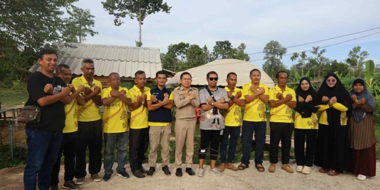 ศอ.บต. ลงพื้นที่ ต.ท่าธง อ.รามัน จ.ยะลา ให้กำลังใจ “ผู้ใหญ่บ้านป้ายแดง” ต้นแบบชุมชน “พลังชุมชนปฏิเสธยาเสพติด”