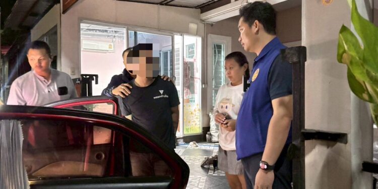 อำเภอศรีราชา ปฏิบัติการกวาดล้างยาเสพติด “No Drugs ~ No Dealers” จับกุมผู้ค้าและเสพ 1 ราย