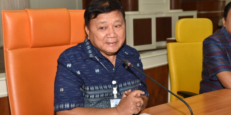 เทศบาลนครปากเกร็ดจังหวัดนนทบุรีประชุมเตรียมจัดงานประเพณีตักบาตรพระสงฆ์ทางเรือ ประจำปี 2568