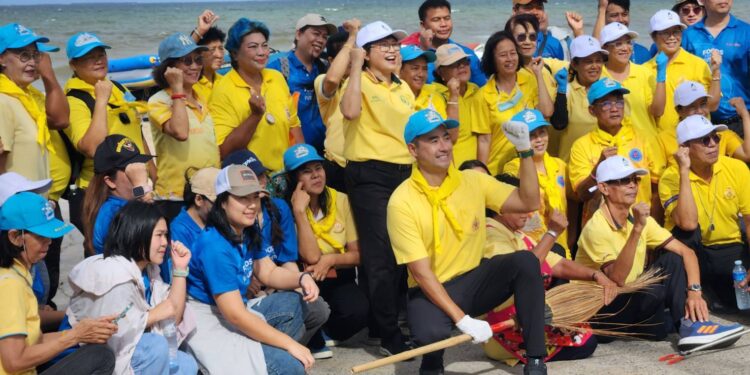 เทศบาลเมืองแสนสุข จัดกิจกรรม “จิตอาสาเราทำความดีด้วยหัวใจ” เพื่อวายเป็นพระราชกุศล พระบาทสมเด็จพระวชิรเกล้าเจ้าอยู่หัวเนื่องในโอกาสวันเฉลิมพระชนมพรรษา 73 พรรษา