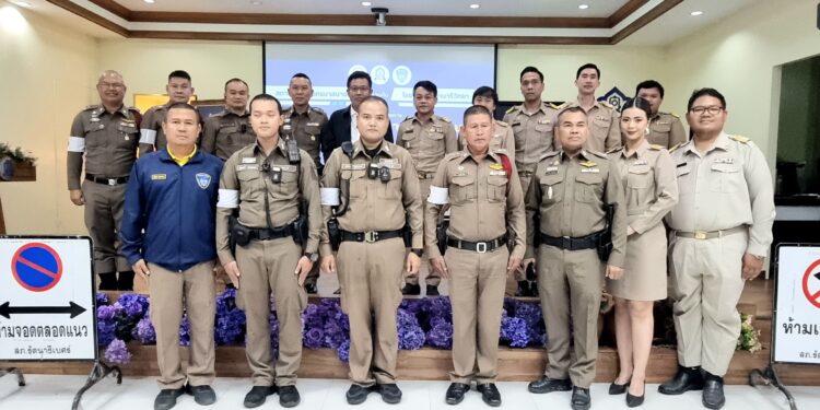 สถานีตำรวจนครบาลบางบอน ร่วมกับโรงเรียนศึกษานารีวิทยา จัดกิจกรรมการอบรม “โครงการภาคีเครือข่ายอาสาจราจร”