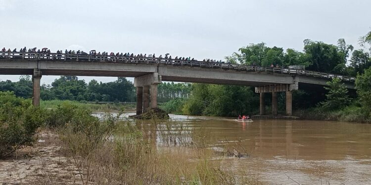 พบศพแล้วคนหาปลาขับเรือชนกันสูญหายในน้ำศพลอยในวันที่3 หลังทำพิธีขอขมาก่อนหน้าวิญญาณมาเข้าฝันเมียพบคนตายไม่ใส่เสื้อผ้าบอกหนาวและหิวข้าวขอให้ทำพิธีเอาข้าวให้กินเมียได้นำอาหารหวานคาว มาทำพิธีเปิดทางให้สามีได้กิน ที่บริเวณท่าน้ำห่างจากจุดเกิดเหตุ 300 เมตร