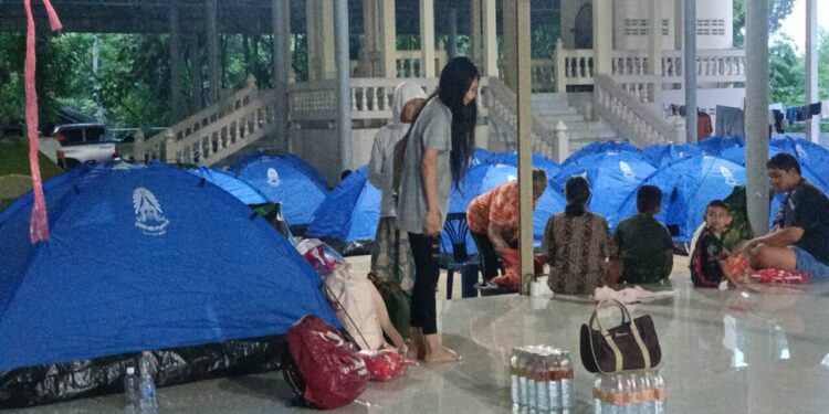 ผู้อพยพหนีการสู้รบจากสระแก้ว 157 คน เฮ! กลับบ้านวันนี้ต่างดีใจโล่งอกขอขอบคุณทุกธารนำใจชาวปราจีนบุรี