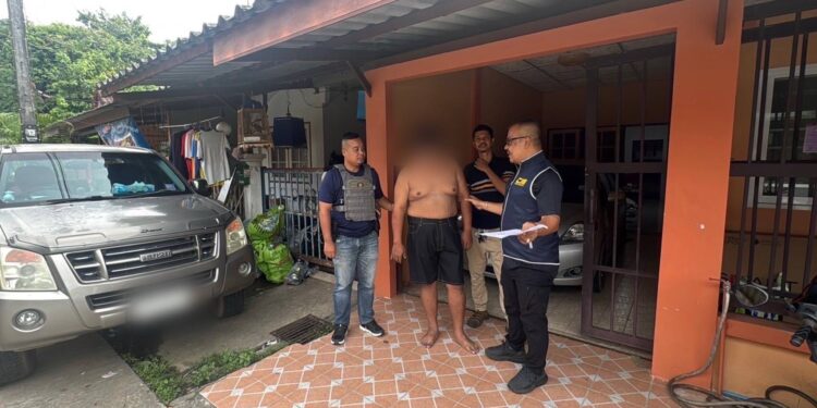 ปิดคดีสะเทือนขวัญ ปี 2557 ตามรวบมือมีดแทงเสี่ยรับเหมาตัดไม้ยางพาราดับ หลังเป็นชู้เมียเสี่ย ร่วมวางแผนลวงเหยื่อออกมาตาย