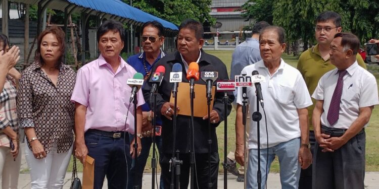 ชาวบ้านร้องสอบพฤติกรรมรักษาการเจ้าอาวาสวัดหลวงพ่อโอภาสี ตรวจสอบเงินวัด และสีกาคนสนิท