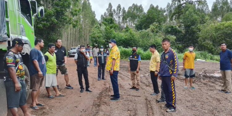 ตรวจสอบลักลอบทิ้งเศษขยะอุตสาหกรรม