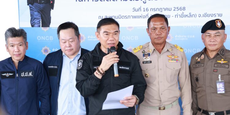 เลขา ป.ป.ส. รุดหน้าบินรับตัว 2 นักค้ายารายสำคัญ หลบหนีหมายจับค่าหัวกว่า 2.5 ล้านบาท ยกระดับความร่วมมือ ไทย – เมียนมา