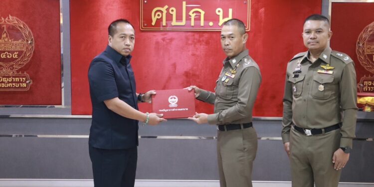 น.1 – รองนพศิลป์ มอบรางวัลอันทรงเกียรติให้แก่ 43 นักสืบต้นแบบ กองบัญชาการตำรวจนครบาล