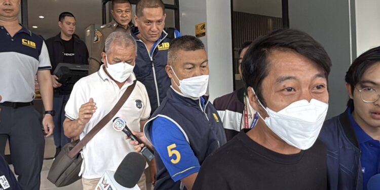 ฝากขัง 2 อดีตพระดัง-ลูกศิษย์ คดีพัวพันสีกากอล์ฟ ทุจริตเงินวัด