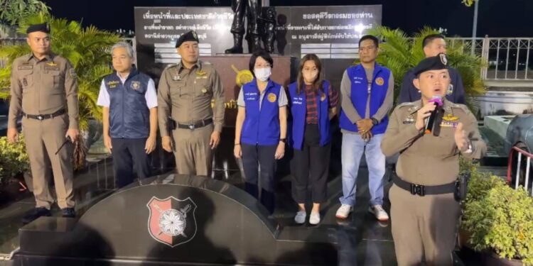 นนทบุรี ตร.–ฝ่ายปกครอง ผนึกกำลังกว่า 100 นาย คุมเข้มตรวจสถานบันเทิงดังเมืองนนท์ หลังถูกร้องเรียนเสียงดัง