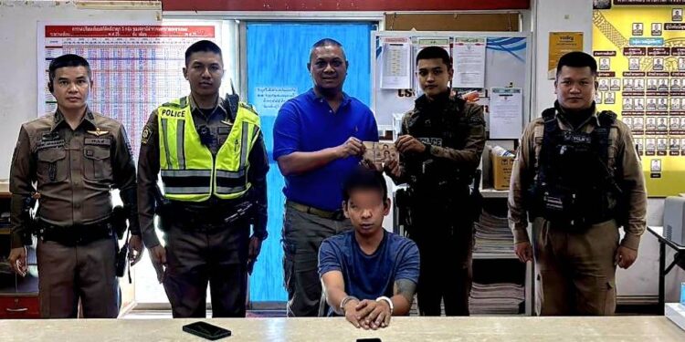 รวบทันควันหนุ่มหื่นเมายาบุกห้องสาวหวังลักหลับ โชคดีสาวตื่นก่อนเสร็จกิจ