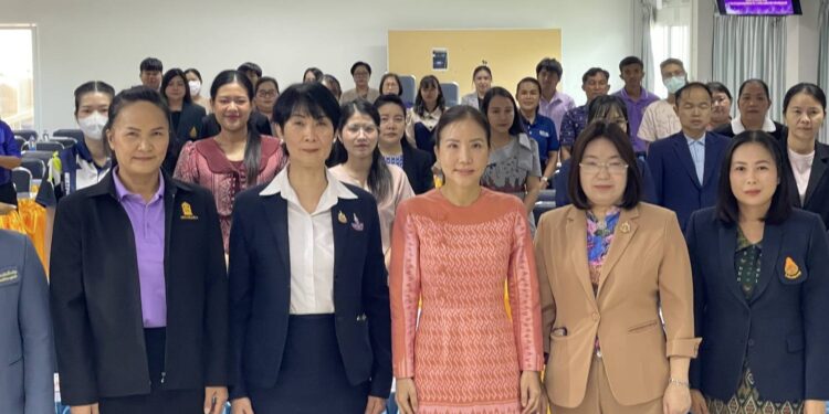 จังหวัดนนทบุรี – ประชุมส่งเสริมการสมัครสมาชิกสวนพฤกษศาสตร์โรงเรียน