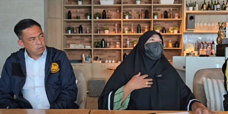 หนุ่มเมียนมาร์ ถูกกลุ่มเจ้าถิ่นรุมตีเย็บหัว 18 เข็มเพียงแค่ถามหาจักรยาน