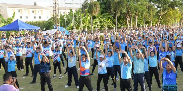 นนทบุรี -“ผู้ว่าฯ พาออกกำลังกาย” ครั้งที่ ๔