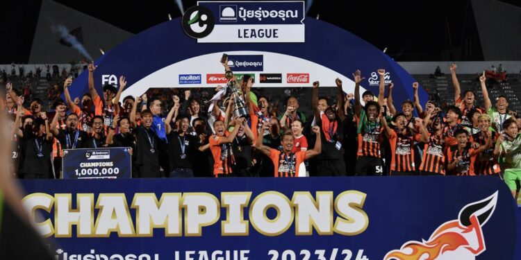 มาดามแป้ง” อนุมัติจ่ายเงินสนับสนุน ศึก BYD DOLPHIN ลีกสามงวดแรก 25% วันที่ 22 ส.ค. นี้ ก่อนเปิดฤดูกาล 3 สัปดาห์