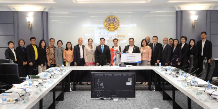 รมต.ทวี มอบนโยบายกรมคุมประพฤติ”การศึกษา”พลิกโอกาสใช้ “ผู้ถูกคุมฯ” เป็นกำลังสำคัญพัฒนาประเทศ สู่ “พลังขับเคลื่อนเศรษฐกิจ” แก้วิกฤตแรงงานขาดแคลน