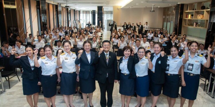 กรมประมง เดินหน้าพัฒนาบุคลากรภาคเพาะเลี้ยง จัดอบรม “SMART INSPECTOR 2025” มุ่งสู่การเพาะเลี้ยงสัตว์น้ำชายฝั่งคุณภาพ ยั่งยืน แข่งขันได้ในตลาดโลก