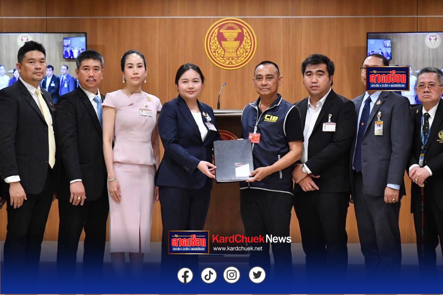 “บิ๊กเต่า” บุกสภา ร้อง “กมธ.ตำรวจ” ขอความเป็นธรรม โผโยกย้าย“นายพลตำรวจ” ย้ำ ให้ยึดพ.ร.บ.ตำรวจ ปี 65 นึกหลักอาวุโส-ความรู้-ความสามารถ-ผลงาน ไม่ใช่ย้อนยุค ใช้ดุลยพินิจ ตั้งคนใกล้ชิด พวกพ้องเพื่อนร่วมรุ่น ลั่น ใครขาว-ใครดำ -ใครเทา ในวงการรู้หมด