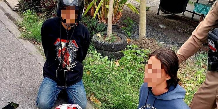 สายตรวจบางเขน รวบวัยรุ่นพกปืนแบลงค์กัน อ้างพกไว้ป้องกันตัว