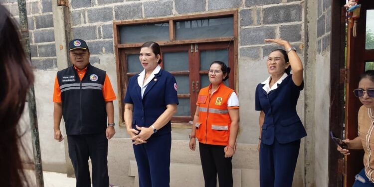 อำนาจเจริญ เหล่ากาชาดจังหวัด มอบสิ่งของช่วยเหลือผู้ประสบ วาตภัย จากพายุคาจิกิพัดถล่ม บ้านเรือนเสียหาย เป็นจำนวนมาก