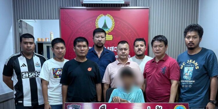 รวบหนุ่มวัย 25 ซุกระเบิดแก๊สน้ำตา-ปืนไทยประดิษฐ์ อ้างมีรุ่นพี่ช่างกลนำมาให้