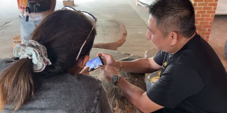 มหัศจรรย์เมฆพญานาคคาบลูกแก้ว ปรากฏบนท้องฟ้า เชื่อ “มาเพื่อปกปักรักษาทหารแนวหน้า-คลี่คลายเหตุปะทะชายแดน”