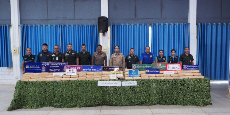 สกลนคร ตชด.23 จับล็อตใหญ่ ยาบ้า 2 ล้านเม็ด ไอซ์ 4 กิโลกรัม มูลค่ารวมกว่า 30 ล้าน