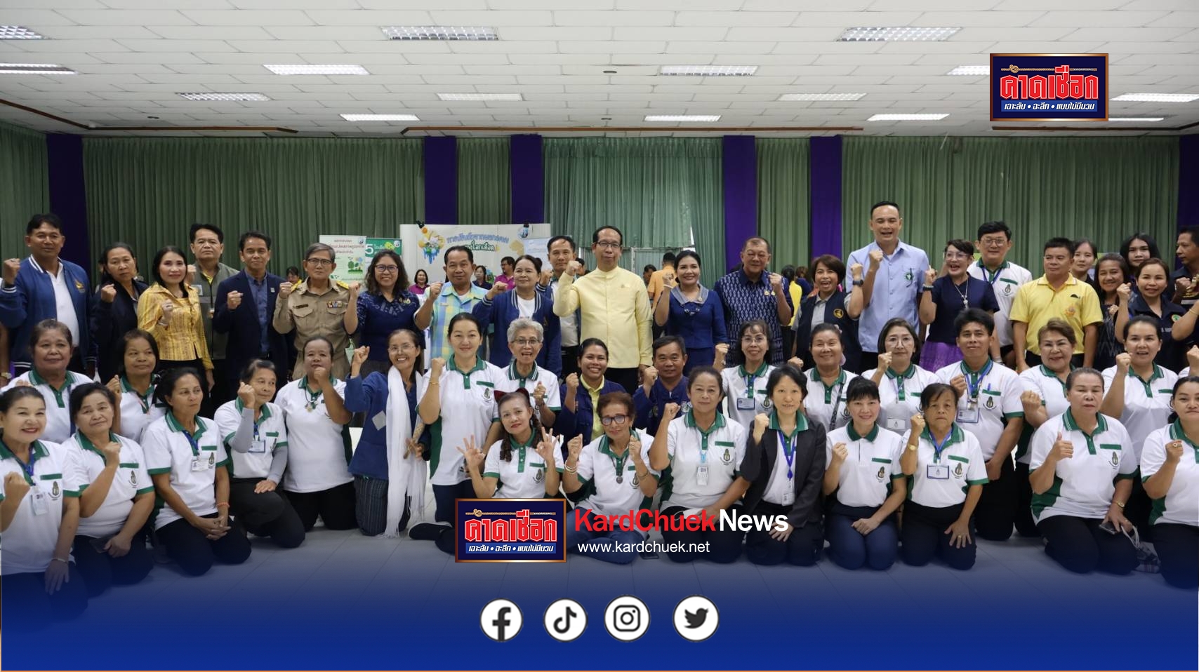 สกลนคร เปิดตลาดนัดธรรมนูญสุขภาวะตำบล ทึ่งผลิตภัณฑ์แก้นิ้วล็อคภูมิปัญญาชาวบ้าน