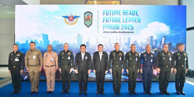 พล.ต.อ.กรไชย คล้ายคลึง รอง ผบ.ตร. ร่วมฟังแถลงผลงานทางวิชาการของ นักศึกษาหลักสูตร การป้องกันราชอาณาจักร สำหรับผู้บริหารแห่งอนาคต(วปอ.บอ.)รุ่นที่ 2 ณ สถาบันวิชาการป้องกันประเทศ