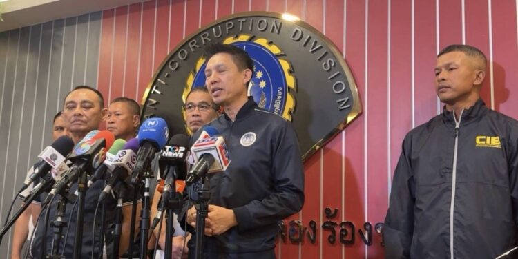 ตำรวจ บก.ปปป. และ บก.ป. ร่วมกับ ป.ป.ท., ป.ป.ช. สืบสวนจับกุมขยายผลการอดีตเจ้าอาวาส-เอี่ยวสีกากอล์ฟทุจริตเงินวัด